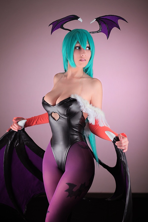 Sexy hot erotic cosplay Morrigan