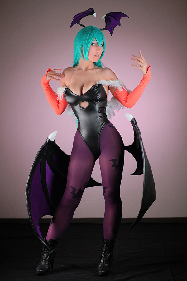 Sexy hot erotic cosplay Morrigan